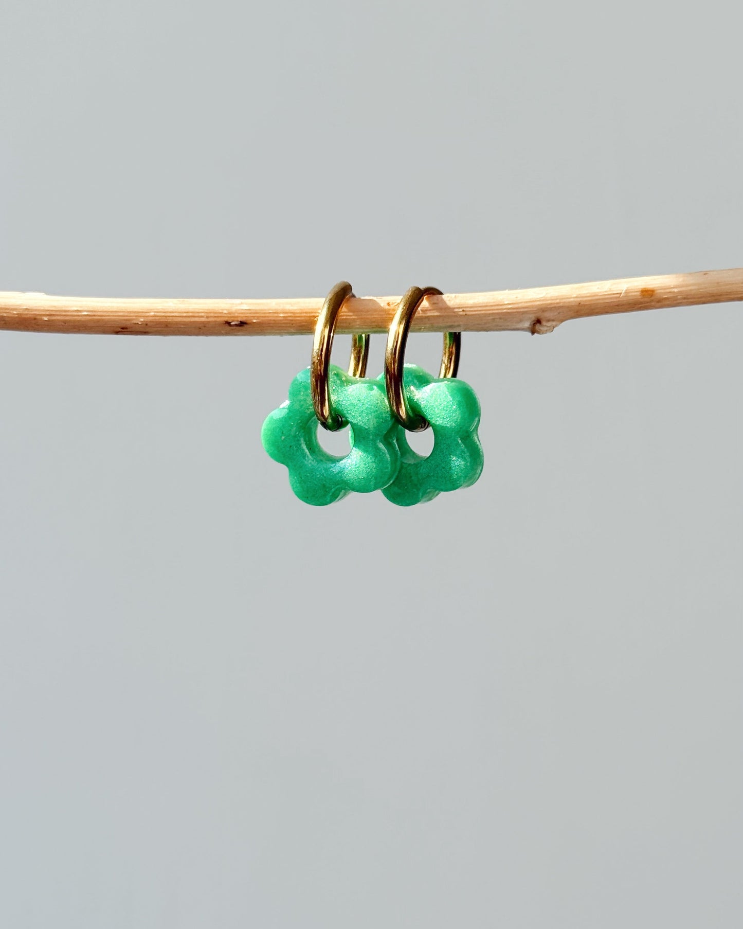Créoles petites fleurs - Vert pomme