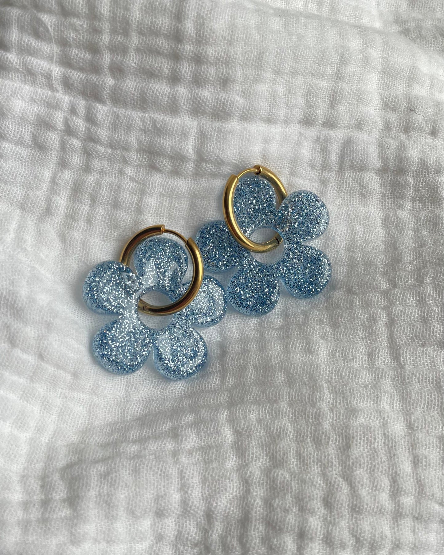 Créoles grandes fleurs - bleu ciel