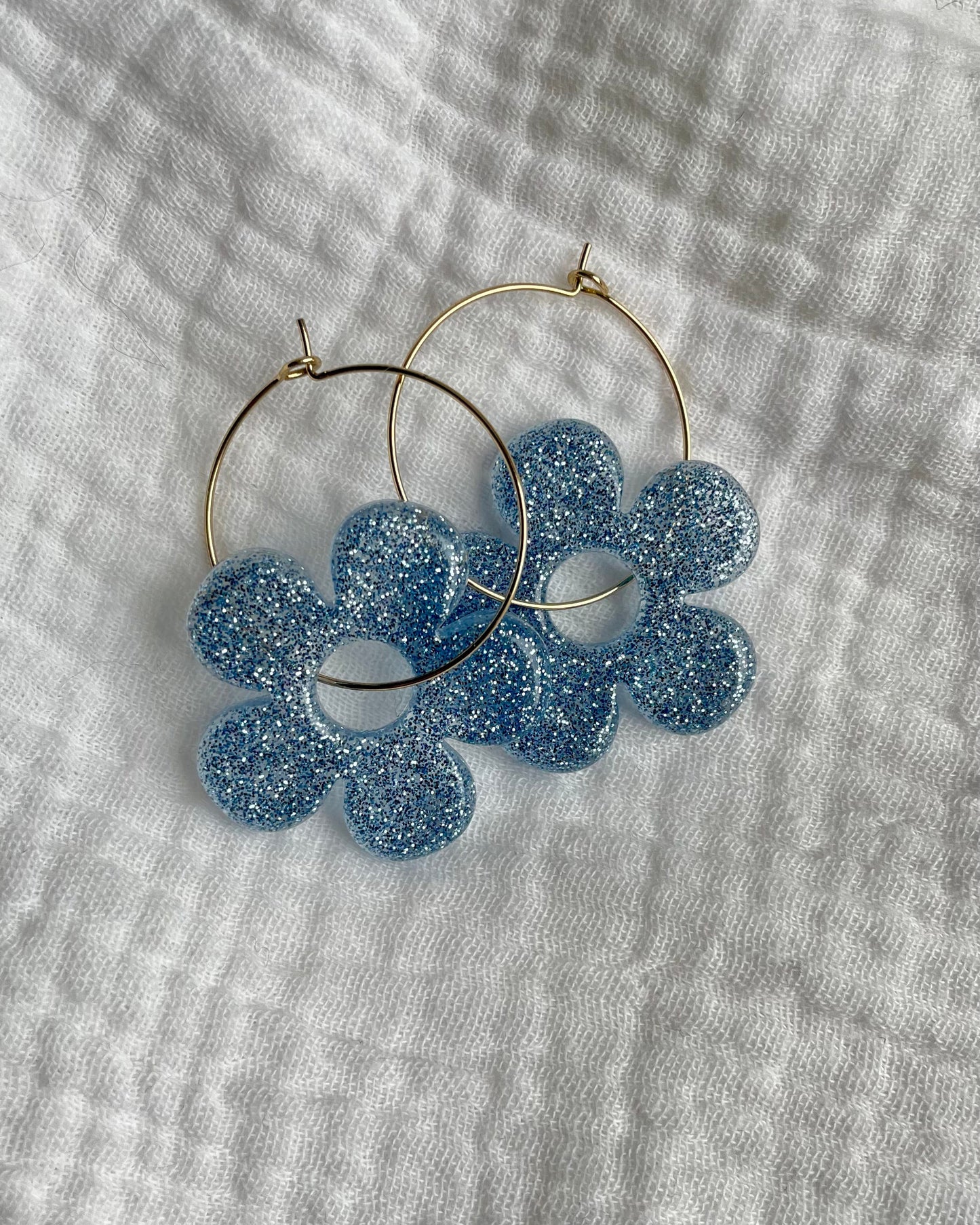 Créoles grandes fleurs - bleu ciel