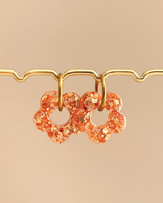 Créoles fleurs 25 mm - orange pailleté