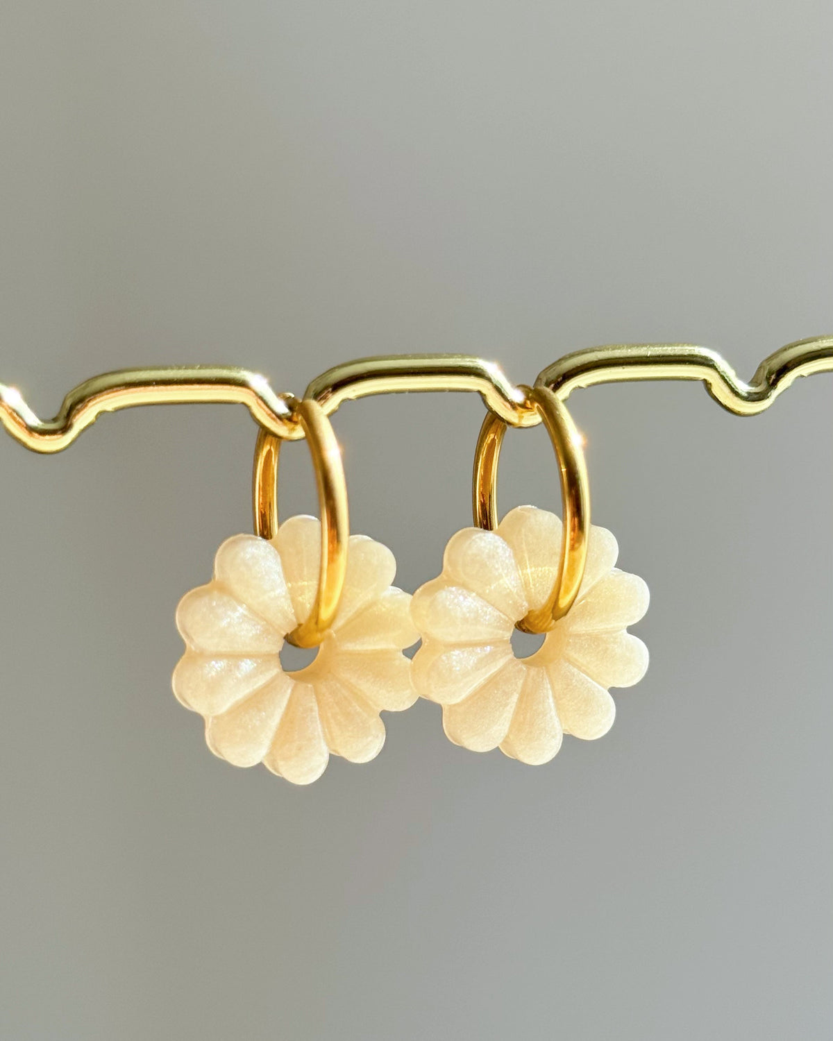 Créoles Rosa - beige nacré