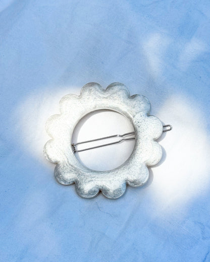 GRANDE barrette flower - blanche nacrée