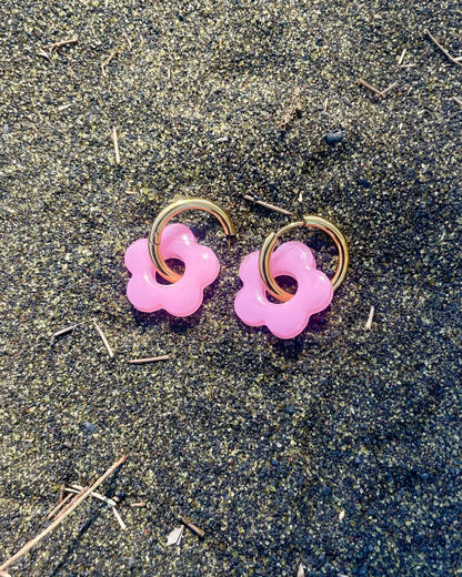 Créoles MOYENNES fleurs - rose pastel