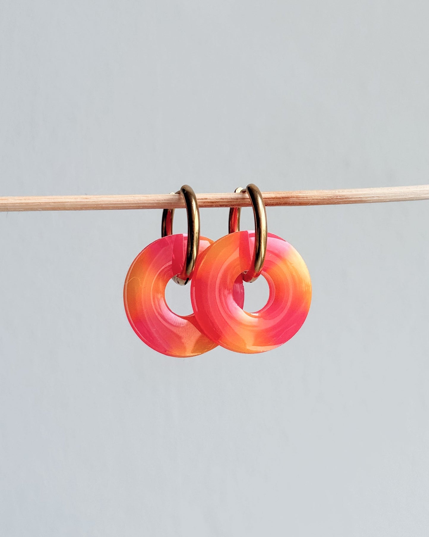 Créoles LUNA - marbrée orange & fuschia