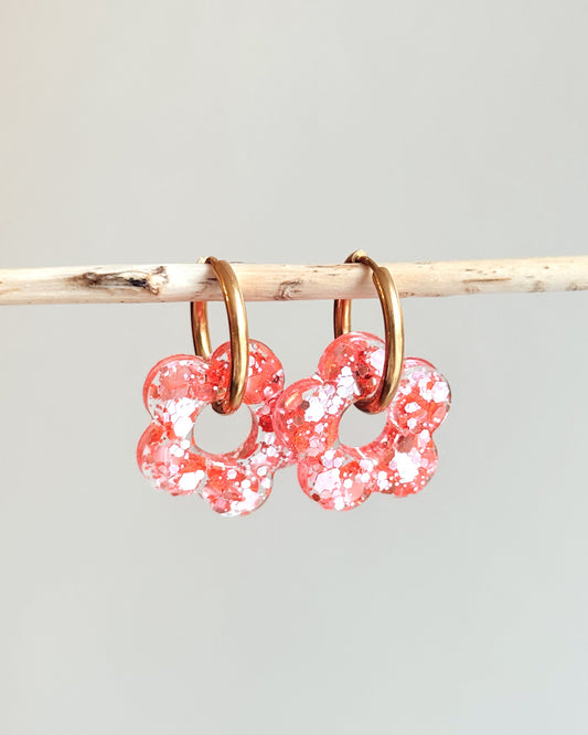 Créoles MOYENNES fleurs - rose bonbon