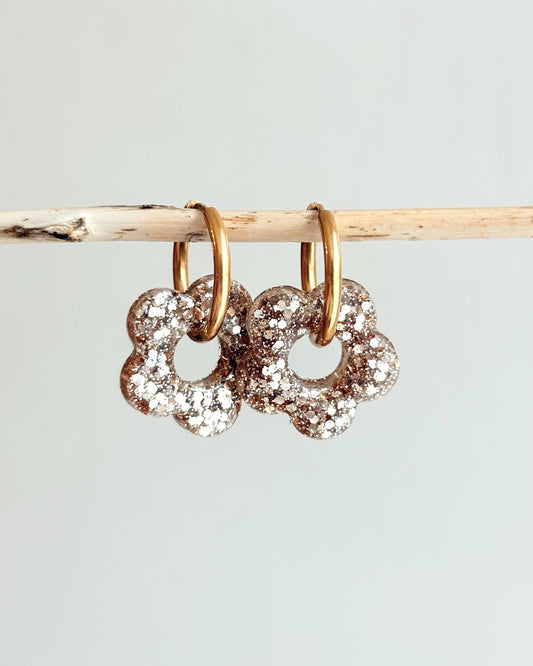 Créoles MOYENNES fleurs - doré champagne