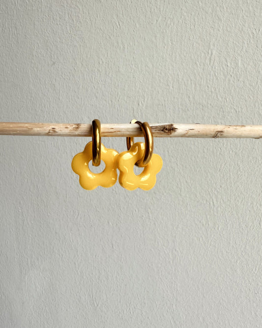 Créoles petites fleurs - jaune