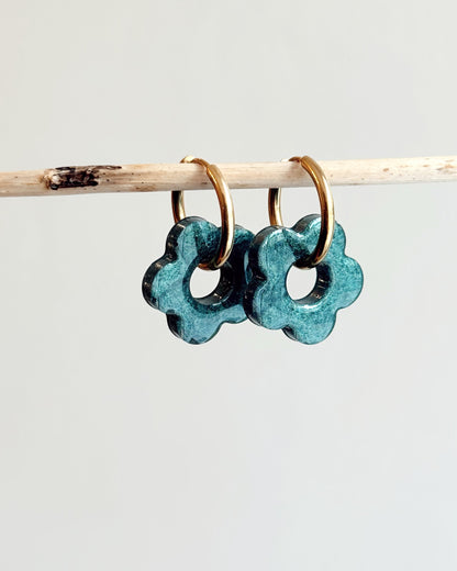 Créoles MOYENNES fleurs - vertes nacrées